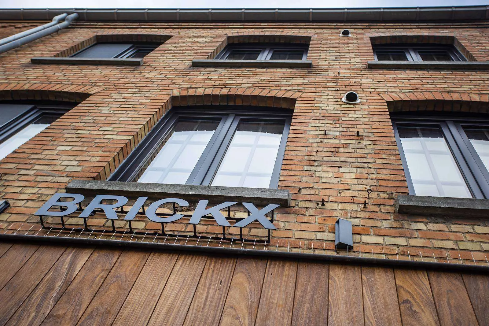 Buiten bij Brickx